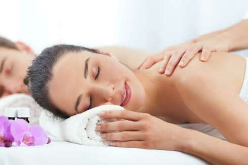 Soin bien-être 1h spa sauna + cocktails/coupes + massage 1h + soin visage (2pers)